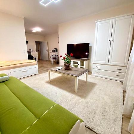 Wohnung Im Erdgeschoss Bietigheim-Bissingen Exterior foto